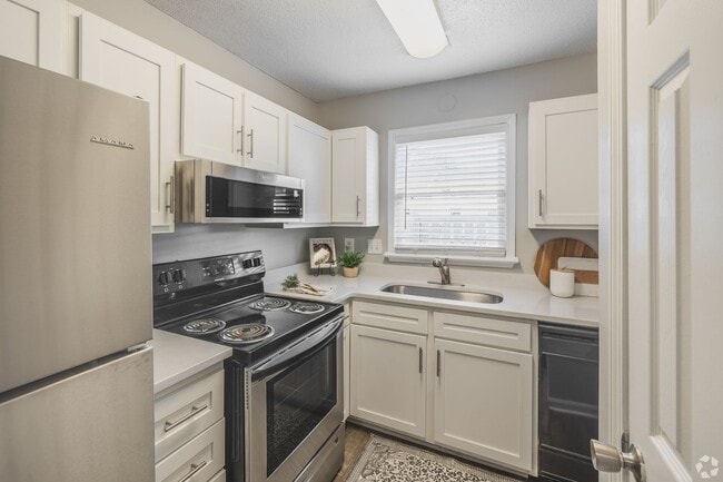 Photo - The Alden Townes