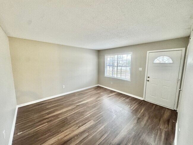 Photo - 3940 Schoolfield Rd