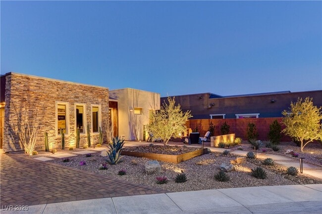 Photo - 6300 Clovis Point St