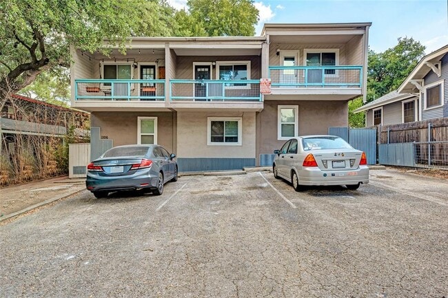 Building Photo - 1106 W 22nd St Unit 9 Rental