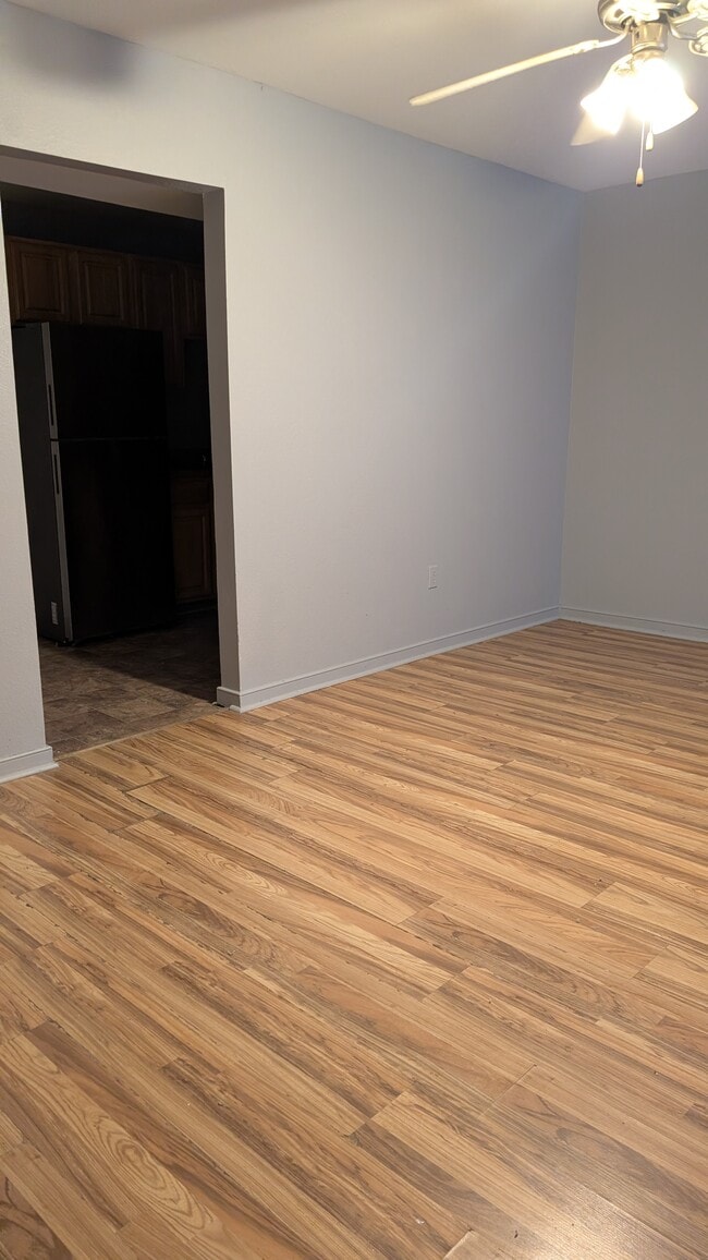 Photo - 3528 E Richmond Rd