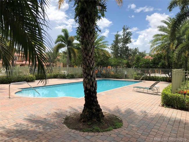 Century Village Apartments Pembroke Pines