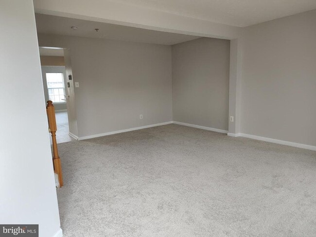 Photo - 5032 Finsbury Rd