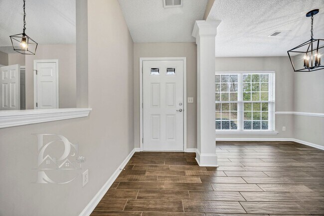 Photo - PRIME LEXINGTON LIVING IN THIS 4 BEDROOM HOME