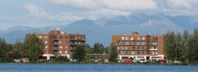 Photo - 3105 Lakeshore Dr