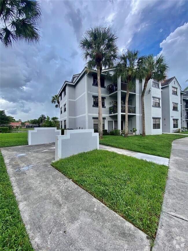 Building Photo - 11225 W Atlantic Blvd Unit 104 Rental