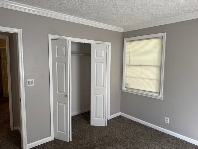 Photo - 275 Ryals Ave