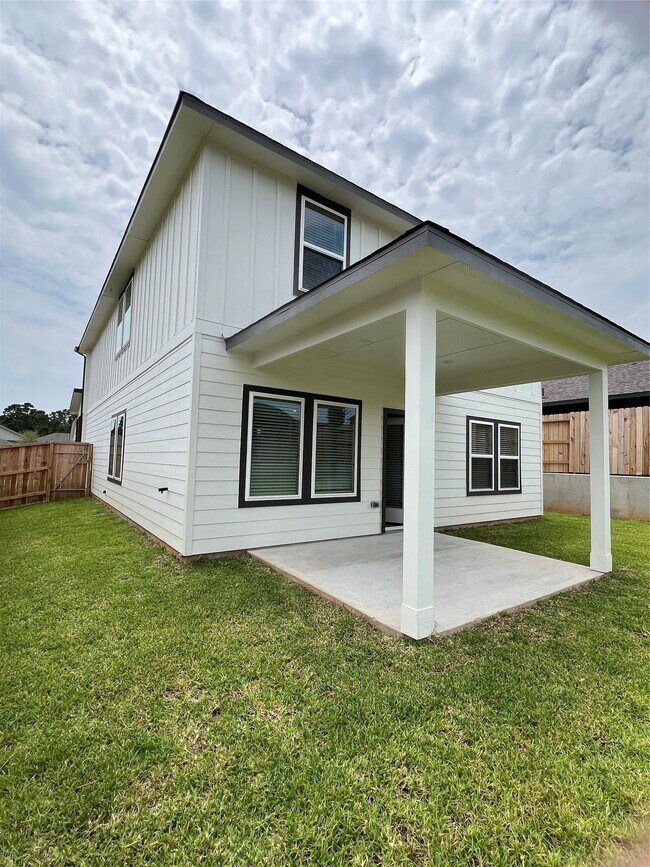 Photo - 1722 Cayden Oak Ln