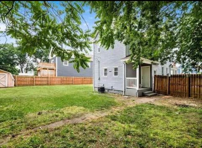 Photo - 200 S Cypress Ave