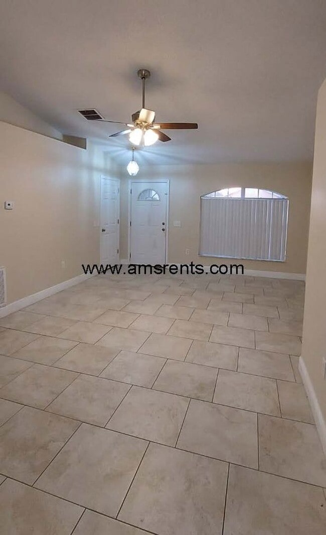 Photo - Spacious 3 Bedroom 2 Bath