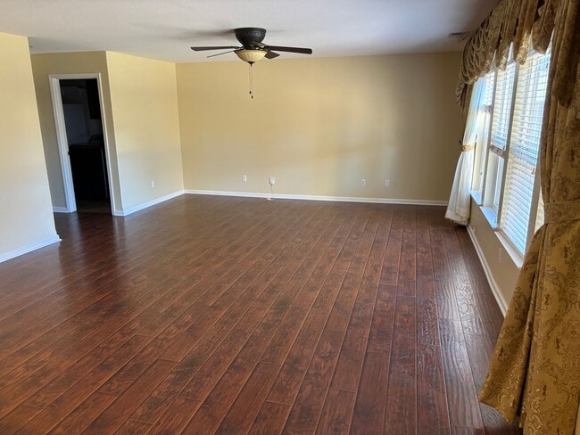 Photo - Wonderful 3 bedroom + Loft, 2.5 bathroom h...