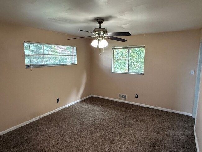 Photo - 5 Bedroom Home; Millcreek; 2800 sq ft; Lar...