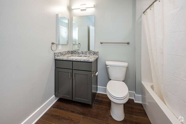 Studio - 628SF - Bathroom - Celeste Landing