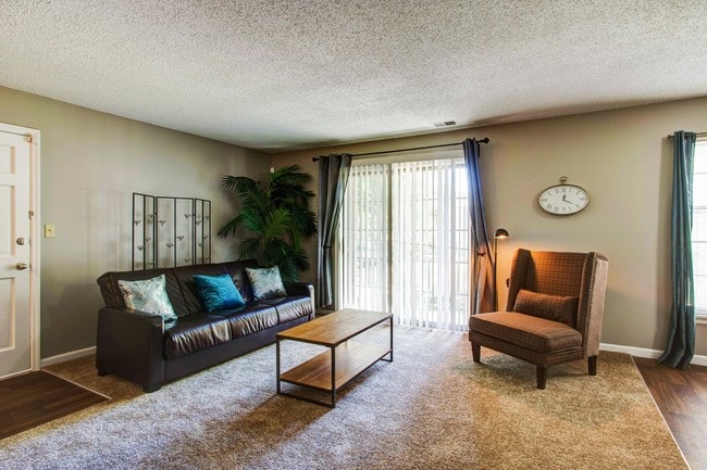 Interior Photo - Lenexa Crossing Apartments