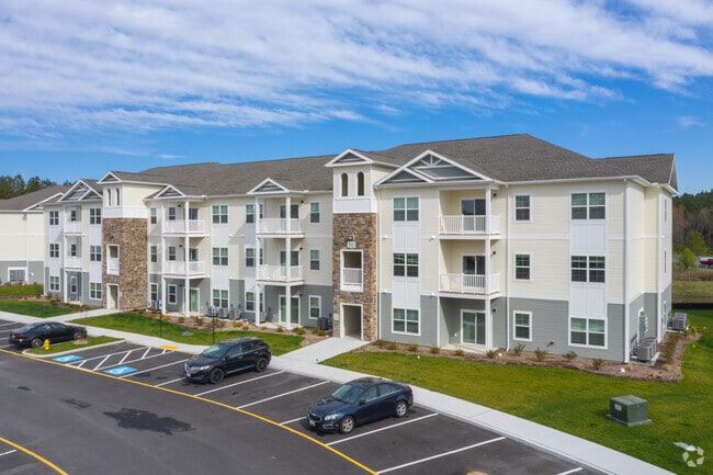 Coventry Square Apartments