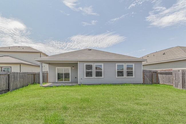Photo - 1004 Wild Enclave Ln
