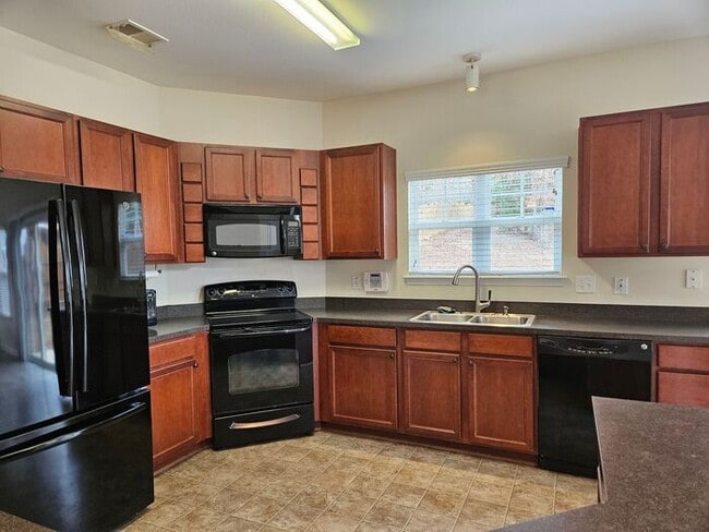 Photo - Bent Creek Plantaion