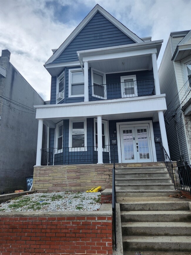 Building Photo - 23 Bayview Ave Unit 1