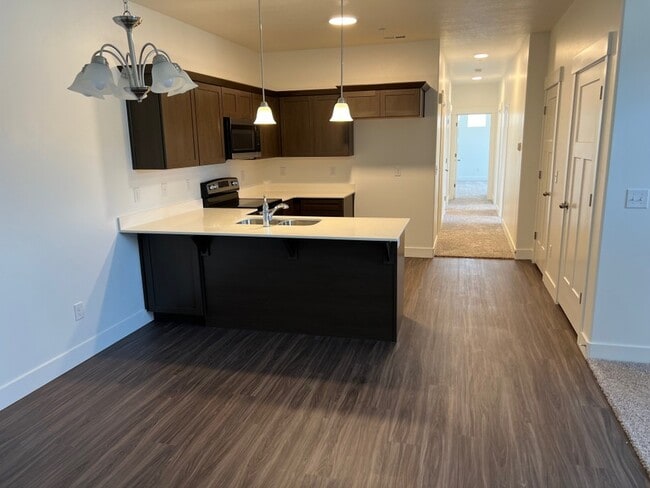 3363 Hardman Way