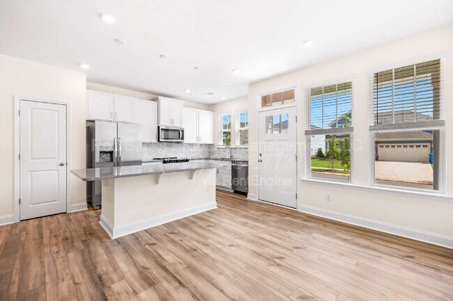 Photo - 1528 Cedar Tree Dr