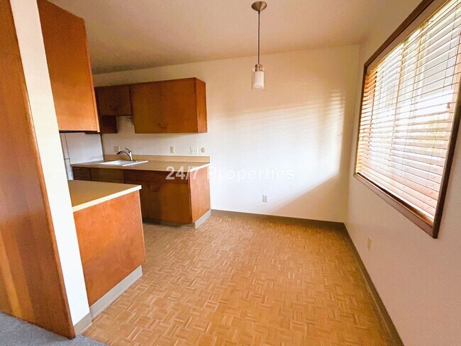 Photo - 3415 SW 11th Ave Unit 7