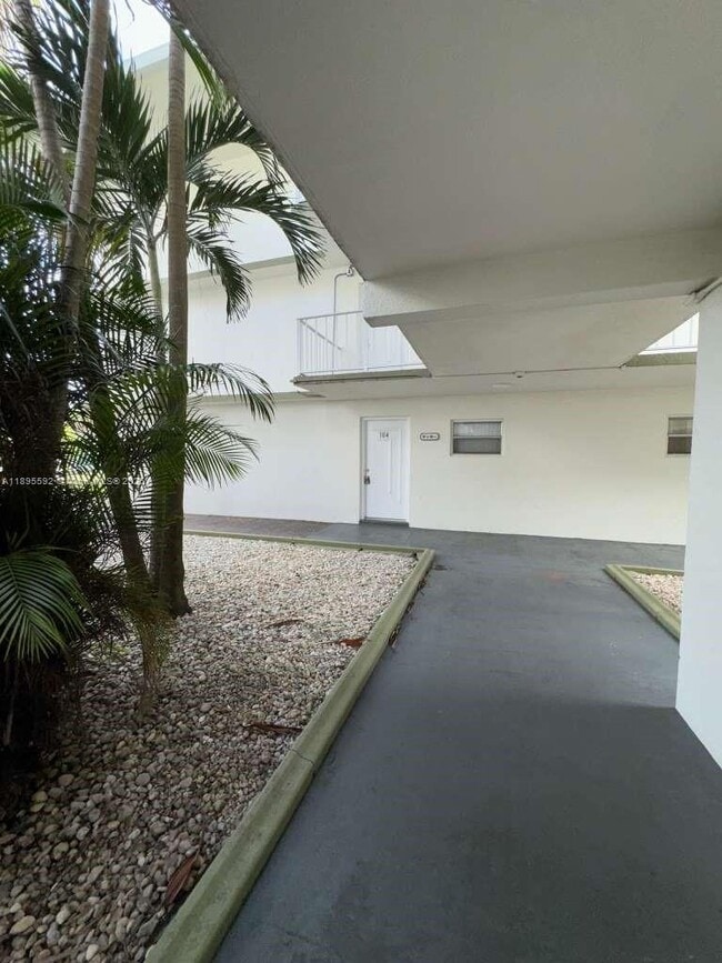 Photo - 4235 N University Dr Unit 104