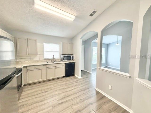 Photo - 1081 Leeward Dr