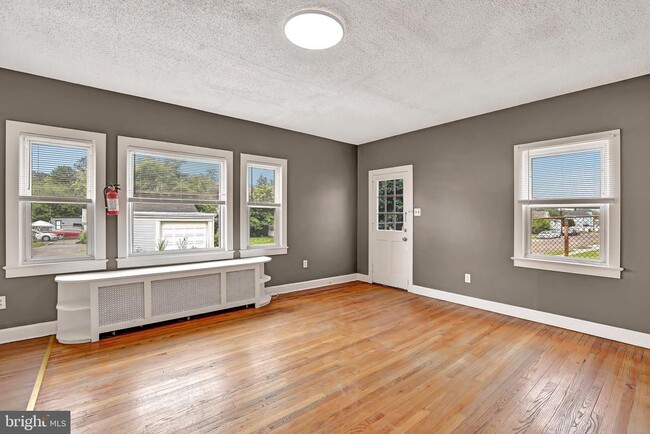 Photo - 44 Dover Ave