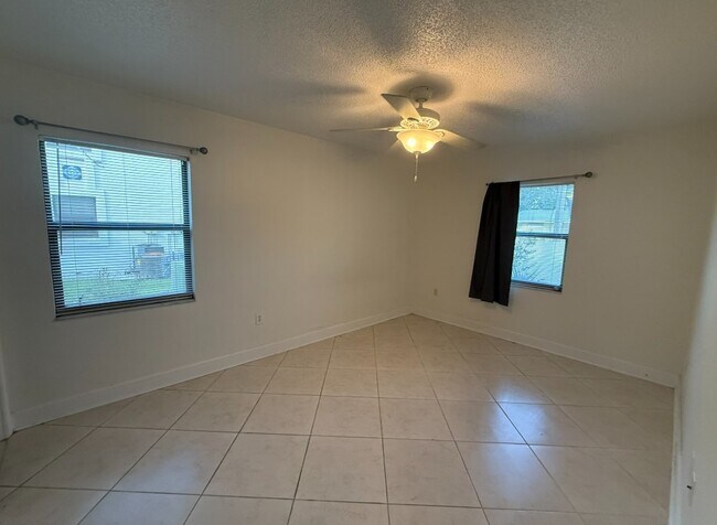 Photo - 631 N Orange Ave