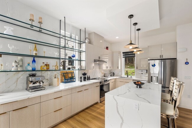 Photo - 8455 24th Ave SW