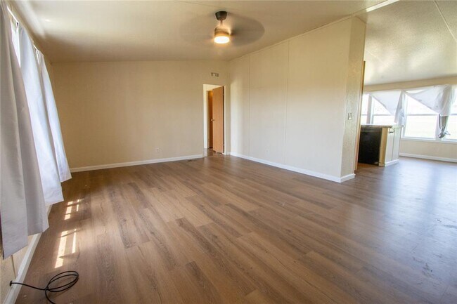 11010 Faith Ln