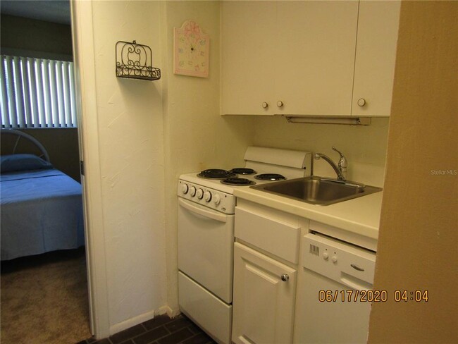 Photo - 3553 Longmeadow Unit 27