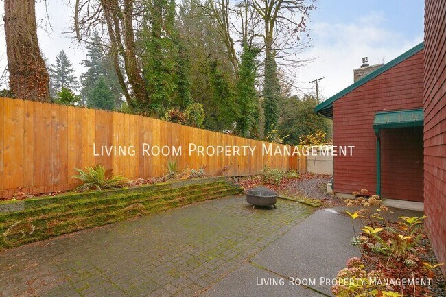 Photo - 12233 SE River Rd