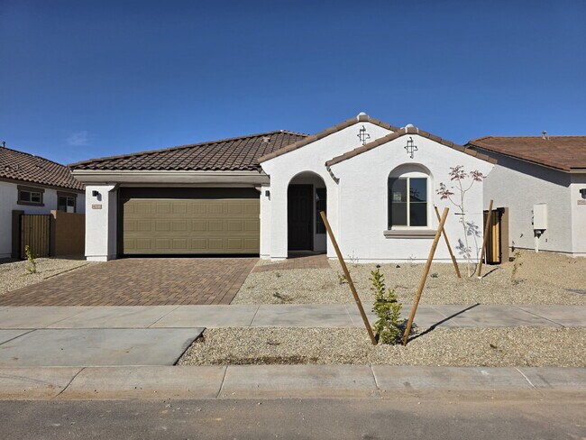 Spacious Oasis in Rancho Mercado