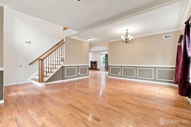 Photo - 39 Hamilton Ave