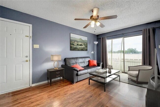 Photo - 3115 Helms St Unit 316