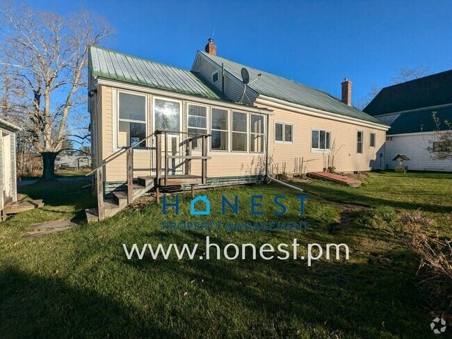 Building Photo - 197 Winthrop Center Rd Rental