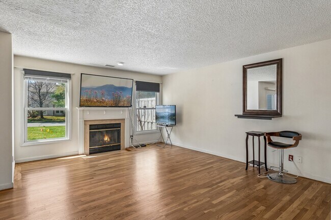 118 Magee Ct