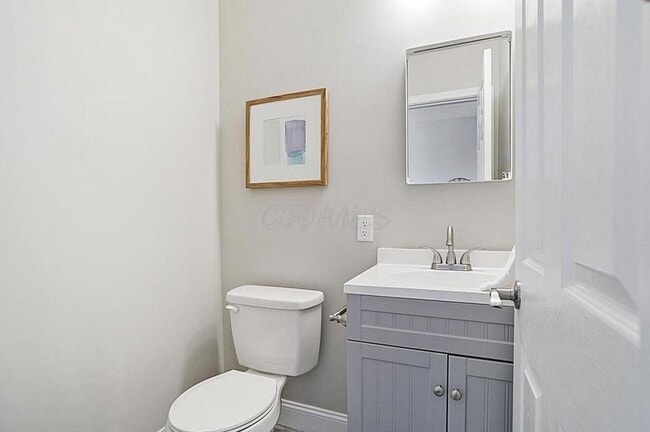 Photo - 597 Lilley Ave