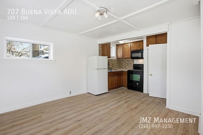 Photo - 707 Buena Vista Ave