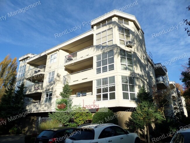 Photo - Gorgeous 2 Bedroom Condo with Secured Parking in Unbeatable Bellevue Location!! Unit 202
