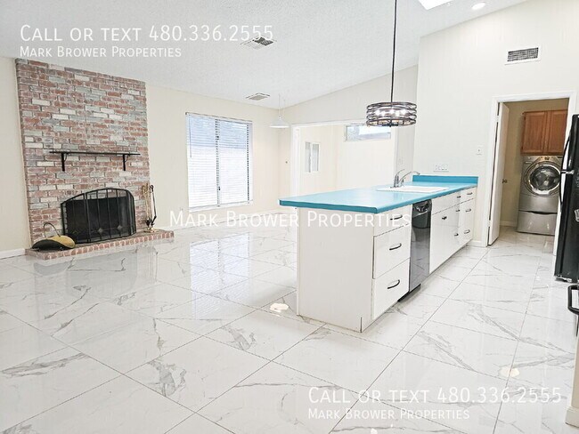 Photo - 643 W Medina Ave