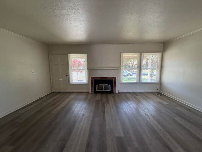 Photo - 73 E Fedora Ave