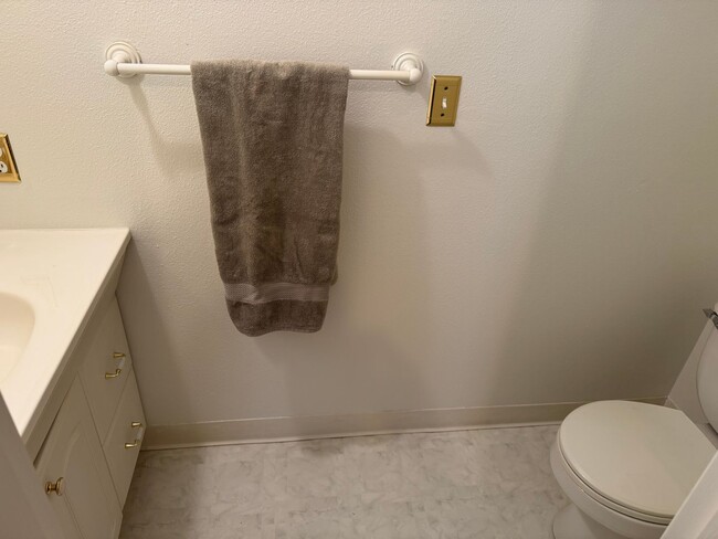 Photo - $500 off 1st Rent - Spacious 3 bedroom, 1.5 bathroom Townhouse, Lush Greenspace