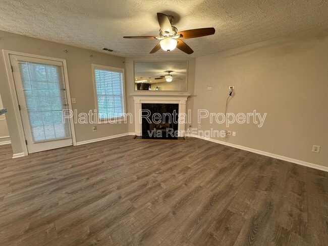 Photo - 1823 Broadway St