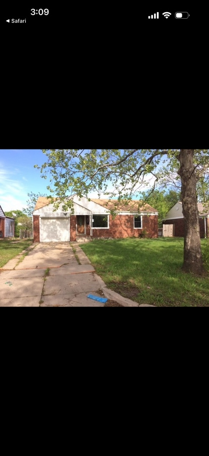 Photo - 632 S Whittier Rd