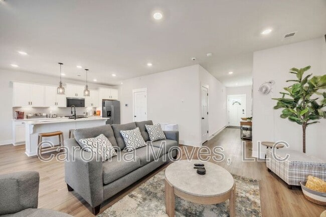 Photo - 860 Pleasant Fls Dr