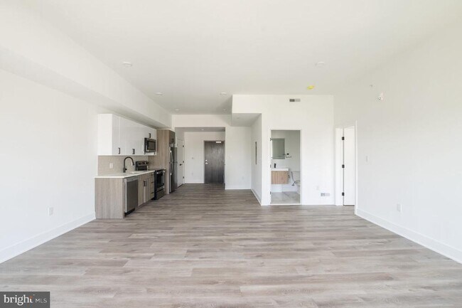 Photo - 1420 Point Breeze Ave Unit 406