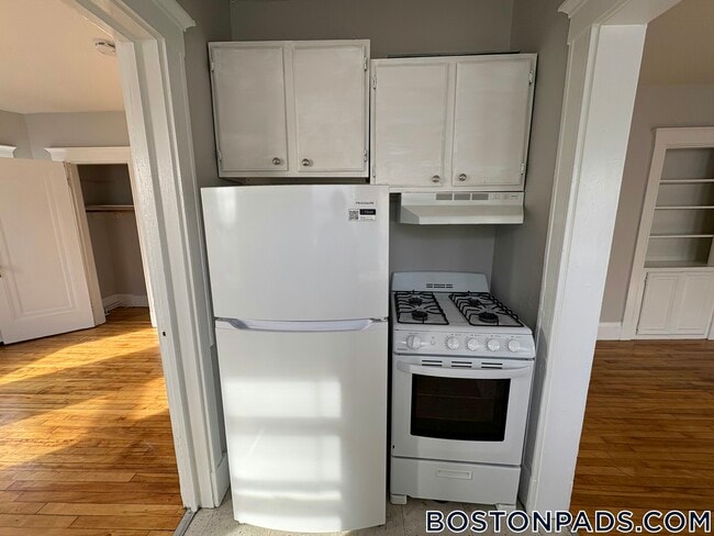 Building Photo - 1 Kingsley Terrace