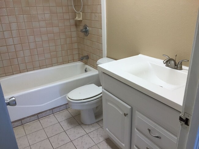 Photo - 95-2055 Waikalani Pl. #B405 Unit B405